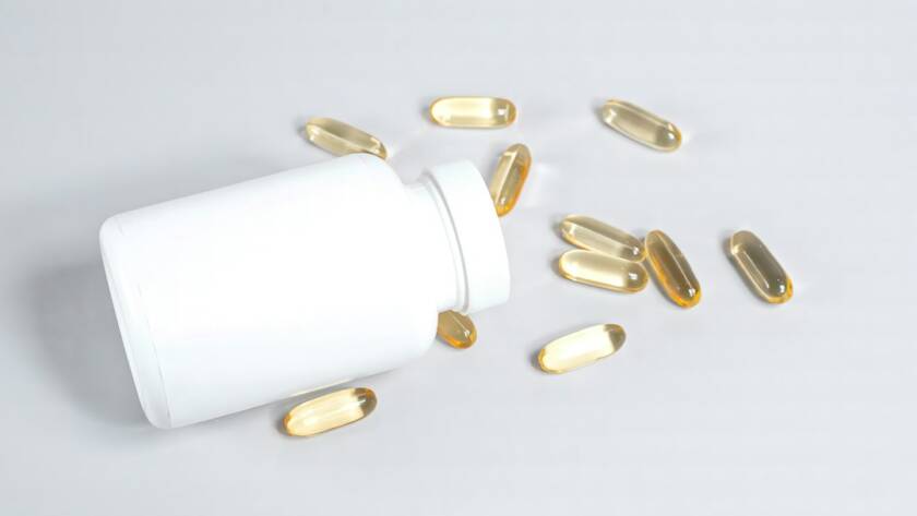 Glutathione supplement softgels