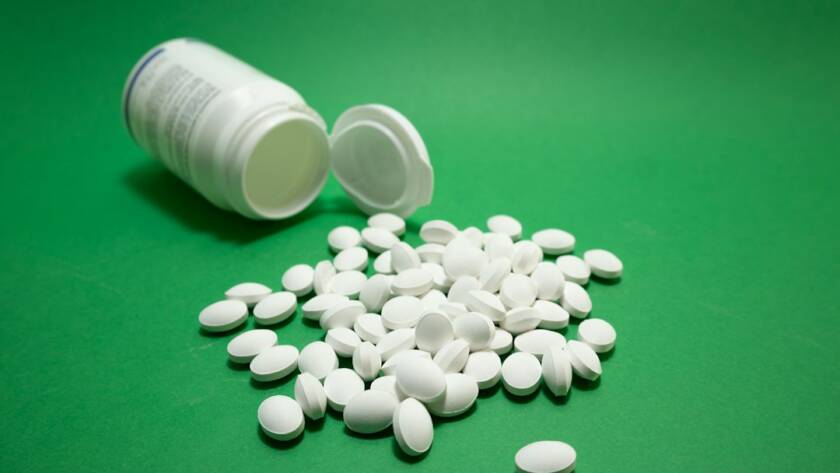 NAC and glutathione capsules
